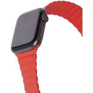 Decoded Silicone Magnetic Traction Strap Lite Brick Red - 42mm / 44mm / 45mm